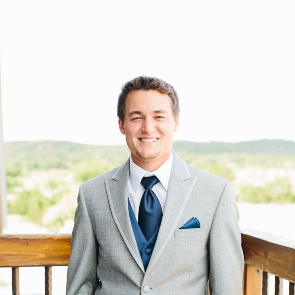 Tyler Brenner - Poshmark Profile Picture of Tyler Brenner (@tbrenner42) on Poshmark