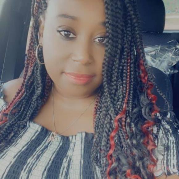 Profile Picture of Erica Browning (@erica_browning) on Poshmark