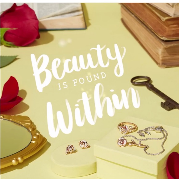 Profile Picture of Alicia Zamora (@leecie_1018) on Poshmark