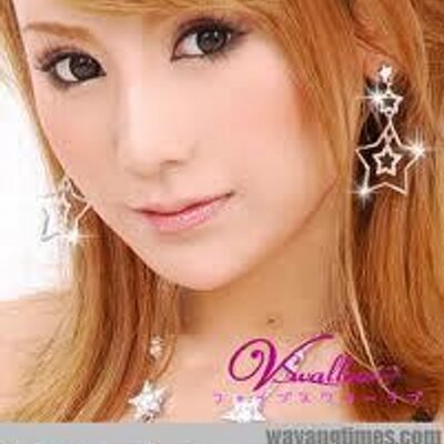 Profile Picture of Cassandra Adrianna (@cassandraadrian) on Twitter
