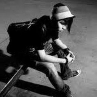 Profile Picture of Kim Emo(*_//) (@skackoblema) on Twitter