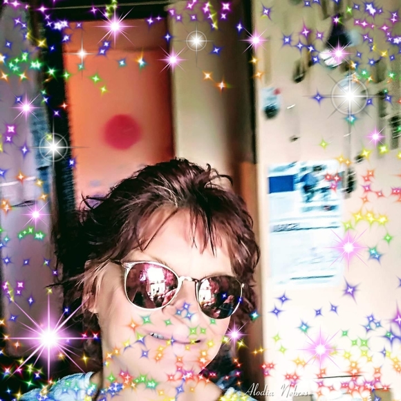 Profile Picture of Laurie Seibert (@laurieseibert) on Poshmark