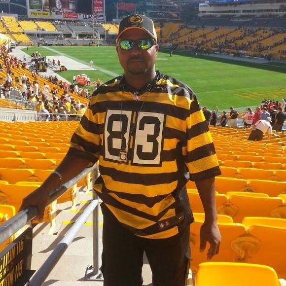 Profile Picture of Doug Mccoy (@douy) on Poshmark