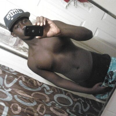 Profile Picture of Dwayne Henderson (@shatta2k9) on Twitter