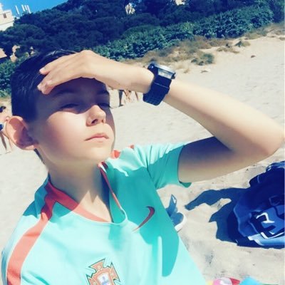 Profile Picture of Fournier Vincent (@FournierVince19) on Twitter