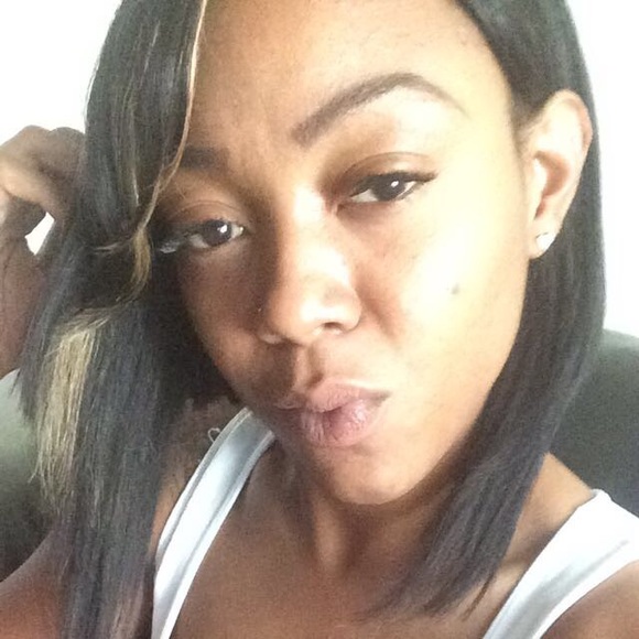 Profile Picture of Brianna Galloway (@sandiee_) on Poshmark