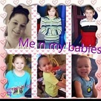 Profile Picture of Lizzy Davis (@lizzydavis1990) on Twitter