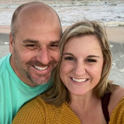Profile Picture of Jennifer Roach (@_jenniferroach) on Twitter
