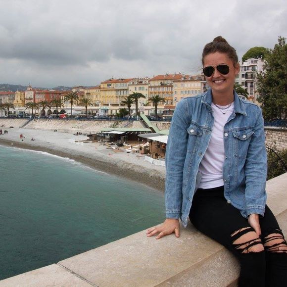 Profile Picture of Sarah Wade (@sarwade1) on Poshmark