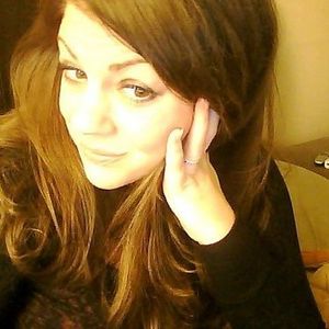 Profile Picture of Chrissy Cox (@istoleyourlegos) on Myspace