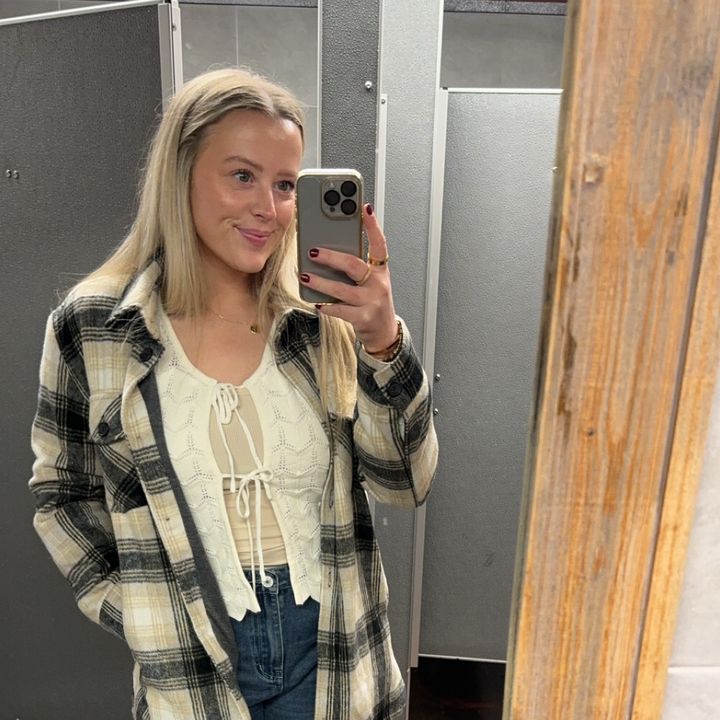 Profile Picture of Kylee Burnside (@kburnside) on Tiktok