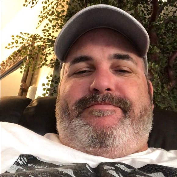 Profile Picture of Jason Diebold (@jdiebold) on Poshmark