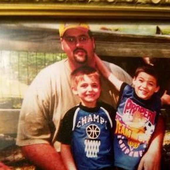 Profile Picture of Chris Medeiros (@goblue2075) on Poshmark