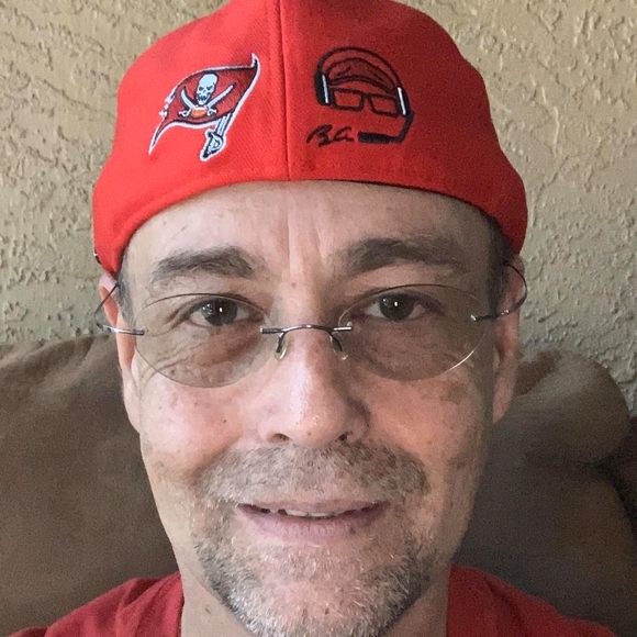 Profile Picture of Paul Hicks (@pappaul03) on Poshmark