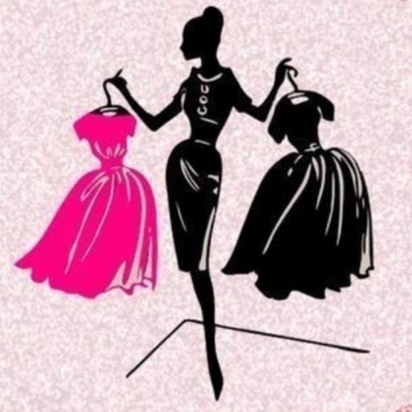 Profile Picture of Leah Bennett (@thatdresslady) on Poshmark