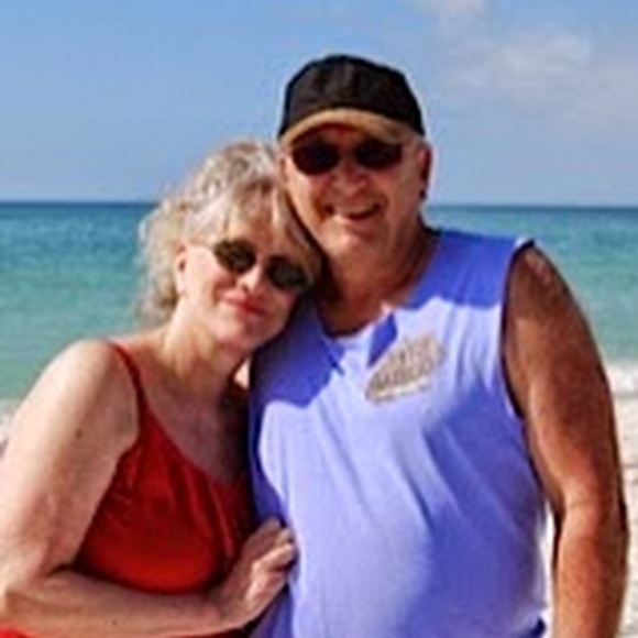 Profile Picture of Alexandra Lanza (@alexandra0172) on Poshmark