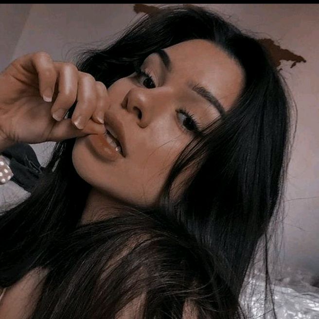 Profile Picture of Olivia Riddle (@oliviariddlee.__) on Tiktok