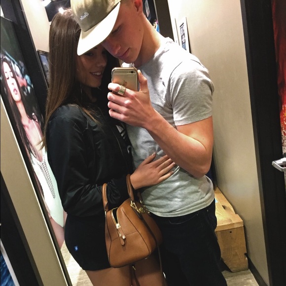 Profile Picture of Bianca Balsamo (@bianca_balsamo) on Poshmark