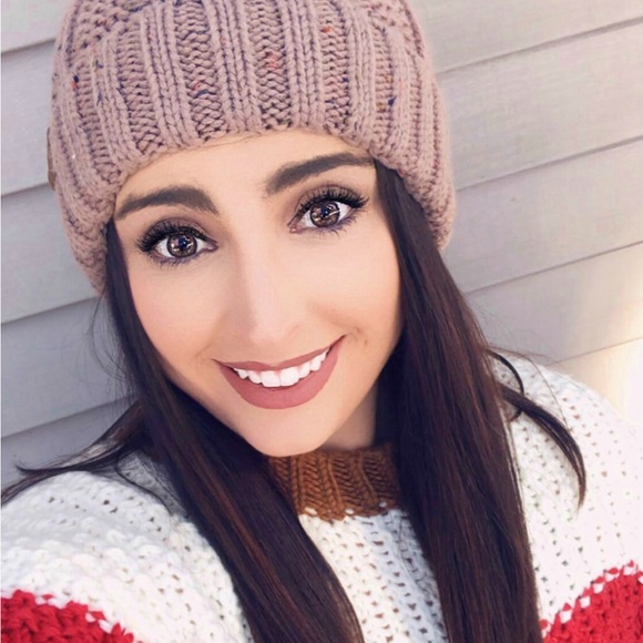 Profile Picture of Christine Wieseler (@christineoreno) on Poshmark