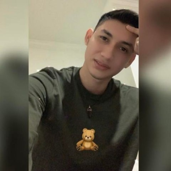 Profile Picture of Alexis Almaraz (@blueanda14744) on Poshmark
