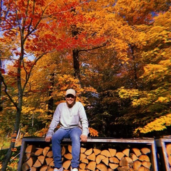 Profile Picture of Marc-alexandre Cloutier (@tipouel) on Poshmark