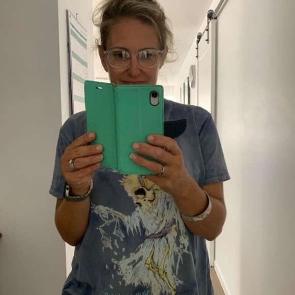 Paula Huett - Poshmark Profile Picture of Paula Huett (@paulahuett) on Poshmark