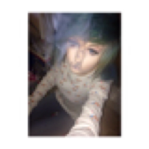 Profile Picture of June Raynes (@june_is_raining) on Poshmark