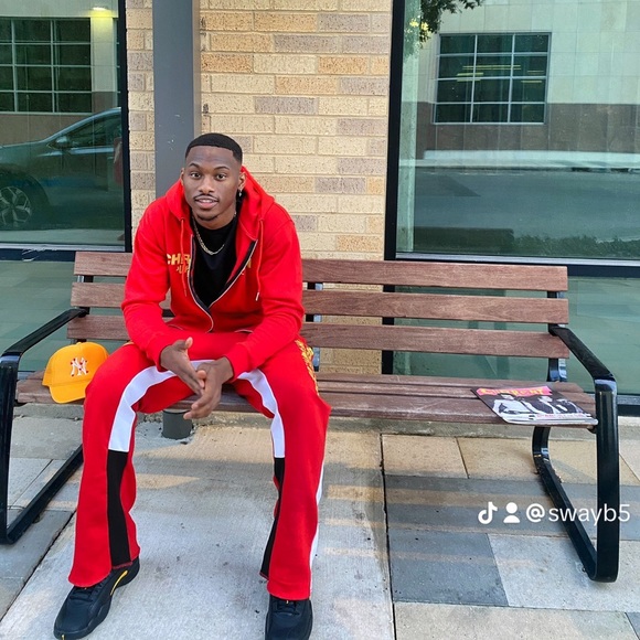 Profile Picture of Brandon Swaby (@swaby2) on Poshmark