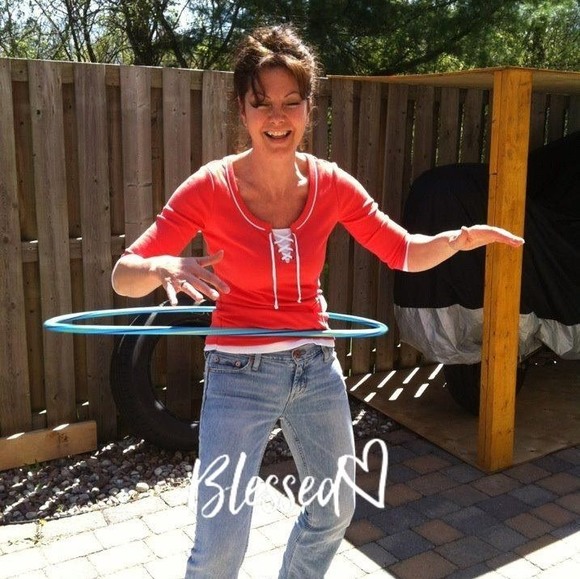 Profile Picture of Nicole Ruthven (@nar1960) on Poshmark