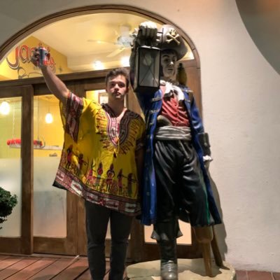 Profile Picture of Andrew DeCesare (@DeCesely) on Twitter