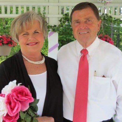 Profile Picture of Mary Boyd (@meowtweets9ers) on Twitter