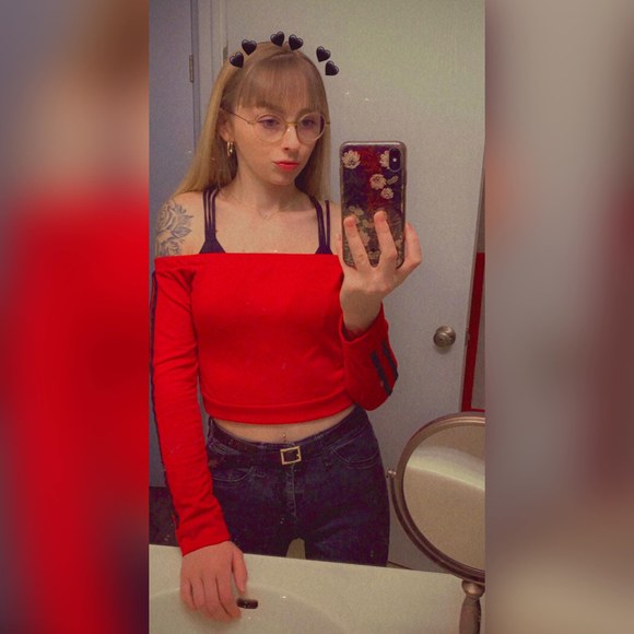 Profile Picture of Jasmine Brenkus (@jasminebrenkus) on Poshmark