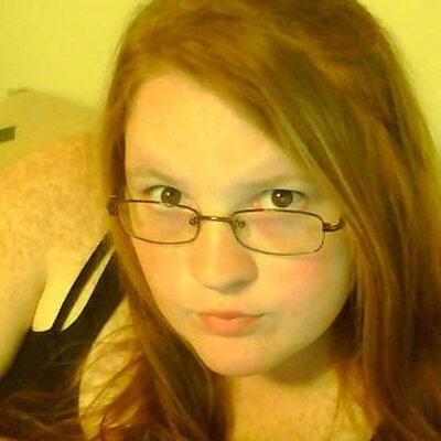 Profile Picture of Stephanie Colvin (@LoVeRgUrL_1990) on Twitter
