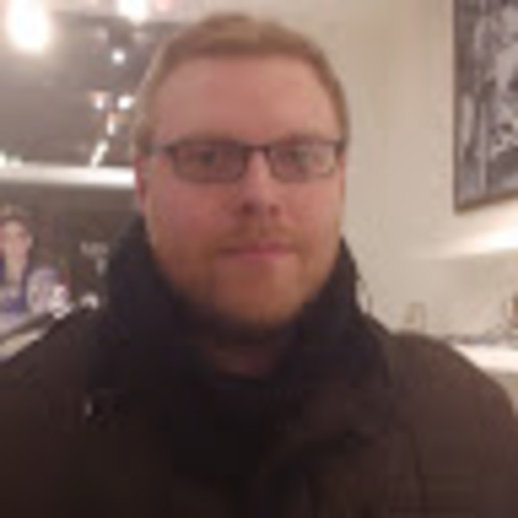Profile Picture of Tyler Aronne (@tyleraronne) on Poshmark