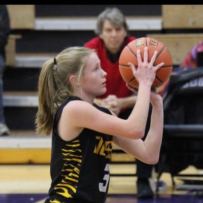 Profile Picture of Bree Shannon (@Bree_Shannon3) on Twitter