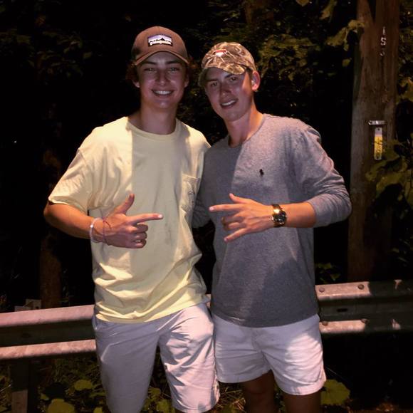 Profile Picture of Beau Quick (@bequick17) on Poshmark