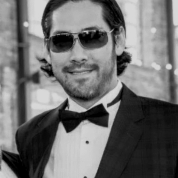 Profile Picture of Chadd Moore (@chaddstopdrawer) on Poshmark