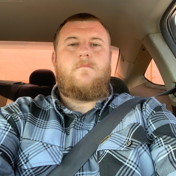 Profile Picture of Michael Akers (@michaelakers185) on Poshmark