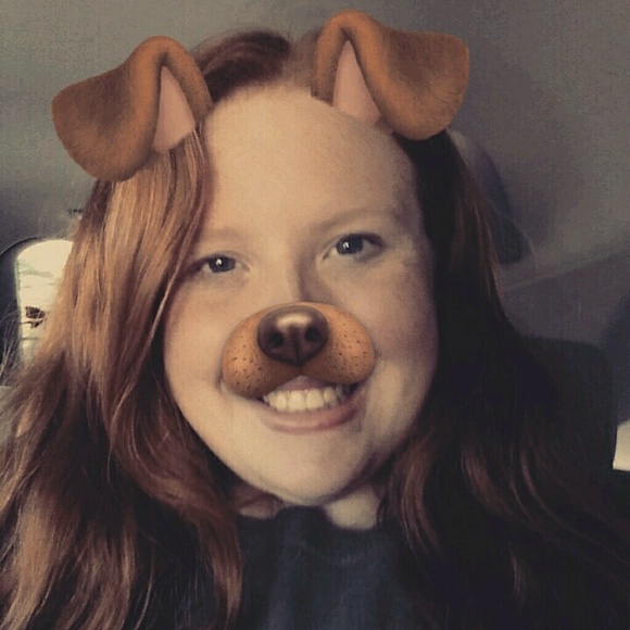 Profile Picture of Madison Miliner (@madison_mili) on Poshmark