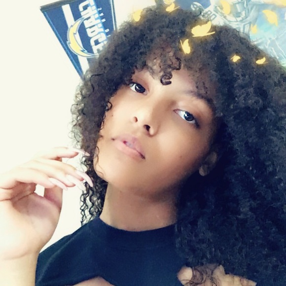 Ashtyn Pfannenstiel - Poshmark Profile Picture of Ashtyn Pfannenstiel (@ashtyn_p) on Poshmark