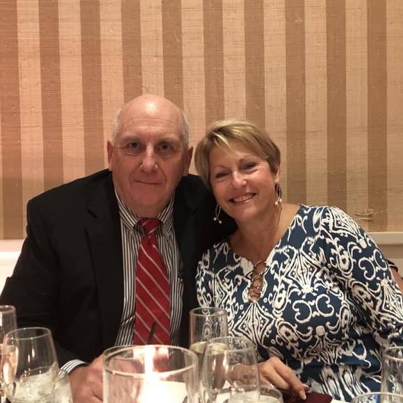 Profile Picture of Daniel Carr (@dfcarr) on Poshmark