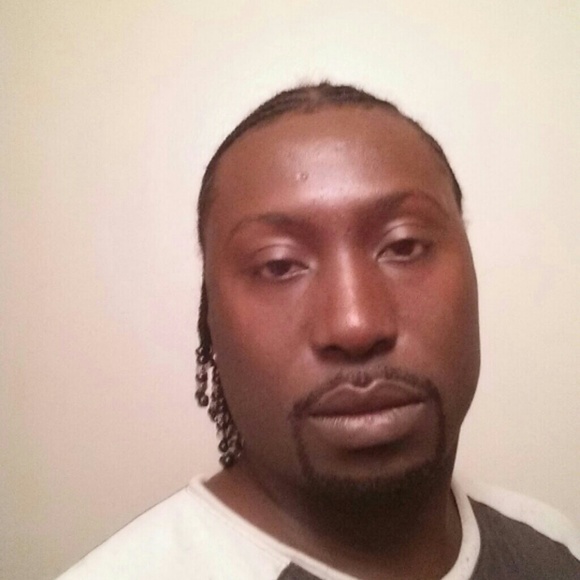 Profile Picture of Jeremy Mcfadden (@jmcfad1982) on Poshmark