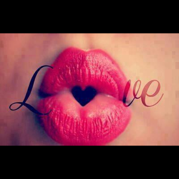 Profile Picture of Joely Jaquez (@jayjaquez96) on Poshmark