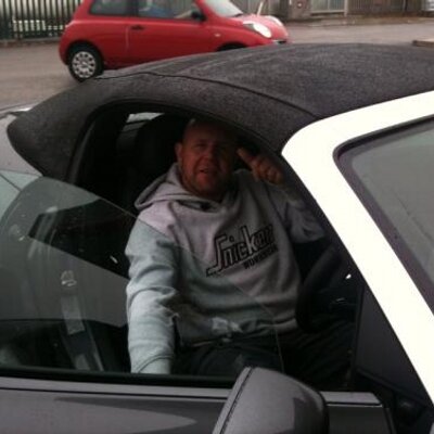 Profile Picture of Colin Diggs Diggle (@cooler2uk) on Twitter