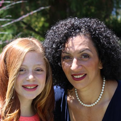 Profile Picture of Sandy Zander (@SandyZee22) on Twitter