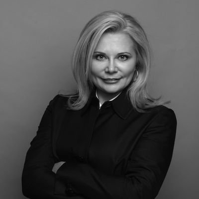 Profile Picture of Paula Stamp (@paulastamp) on Twitter