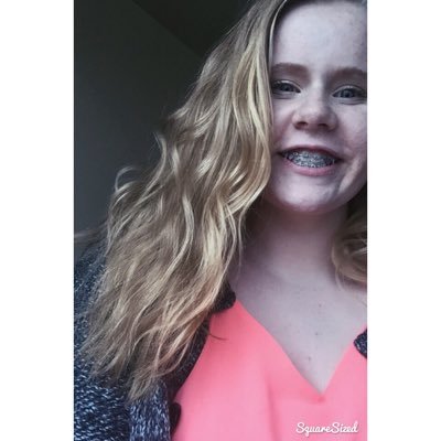 Profile Picture of Julia Smeltzer (@juliasmeltzer03) on Twitter