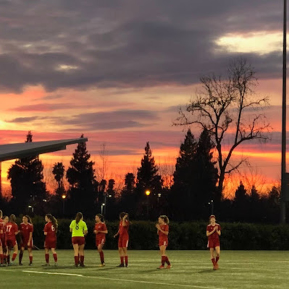 Profile Picture of Grace Fabionar (@gracefabionar) on Poshmark