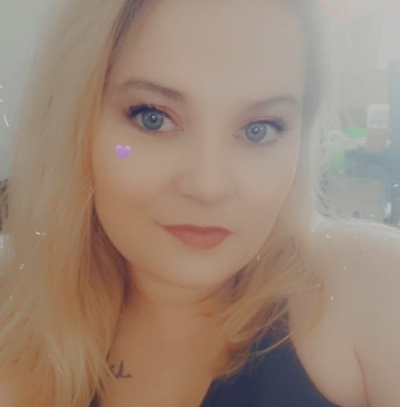 Profile Picture of Brianne Mitro (@briannemitro) on Poshmark