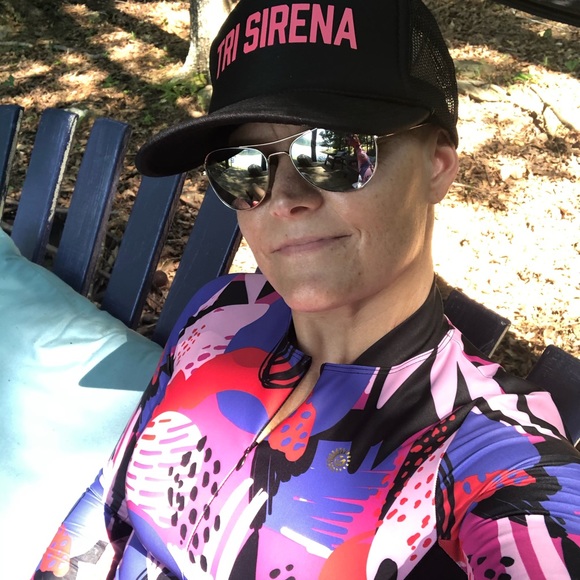 Profile Picture of Tamara Toth (@tamara07934) on Poshmark